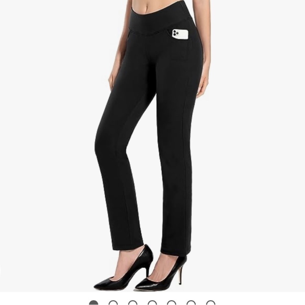 Move Beyond yoga pants